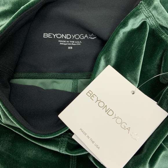 NWT Beyond Yoga Velvet Motion High Waisted Leggings - Picture 13 of 16
